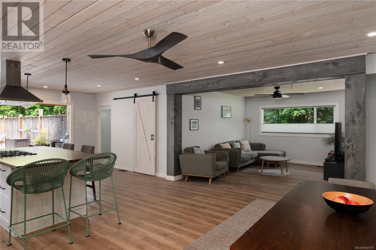 Property at 1885 Verlon Rd image 2