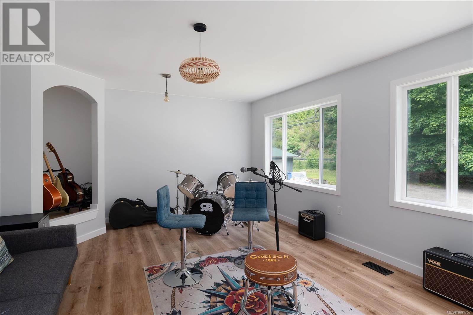 Property at 1885 Verlon Rd image 5