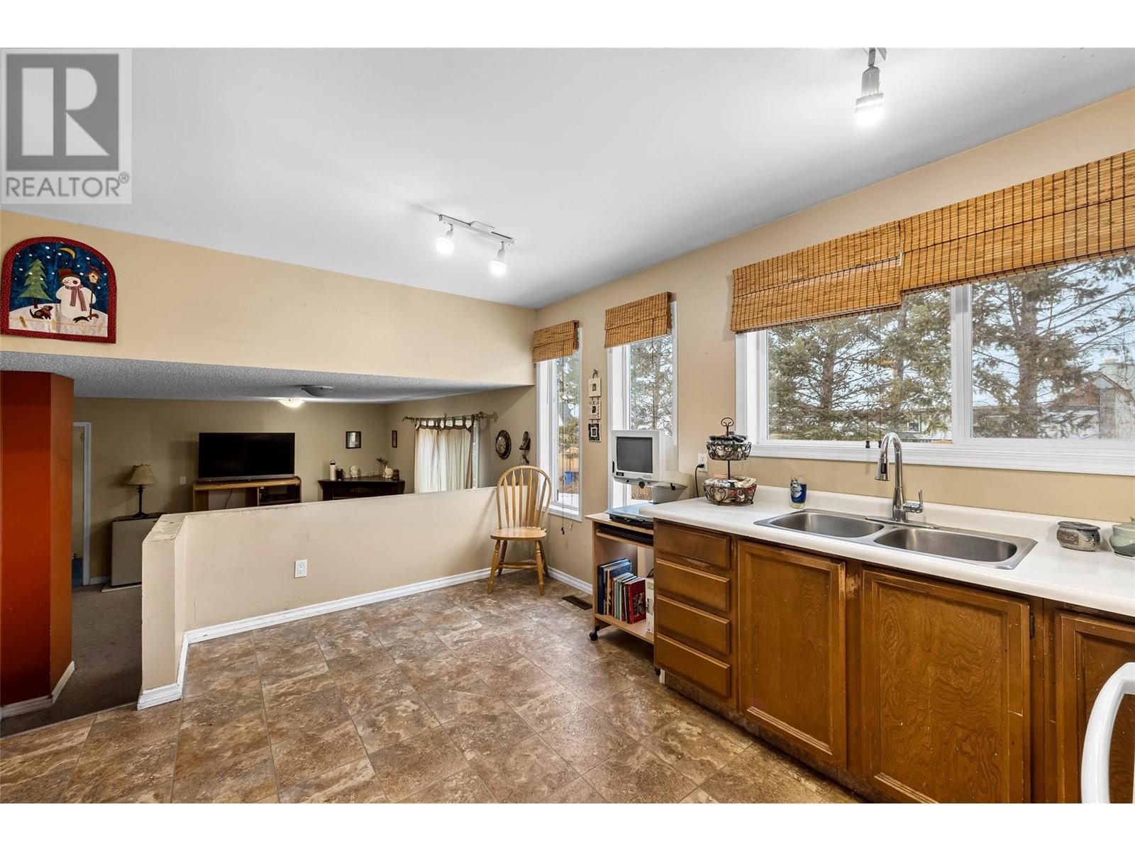 226 Dogwood Place, Logan Lake, British Columbia  V0K 1W0 - Photo 12 - 10349860