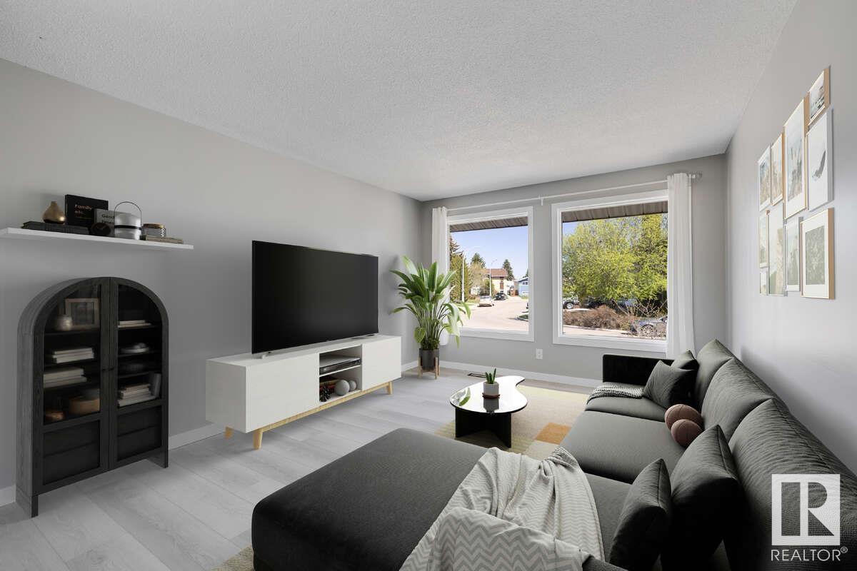 Property at 5 WELLINGTON CR image 3