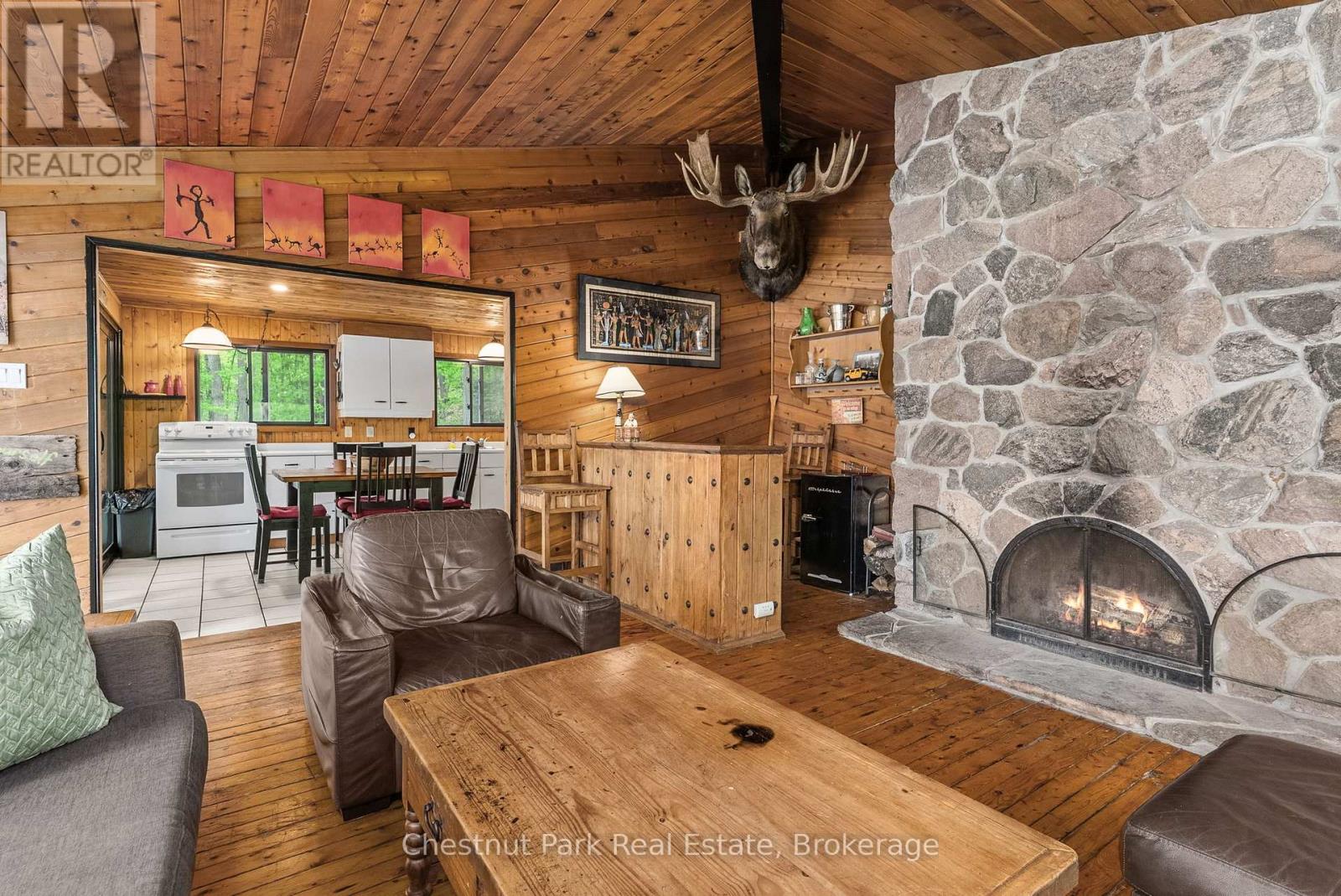 1066 Apiary Road, Muskoka Lakes, Ontario  P0B 1J0 - Photo 25 - X12170582