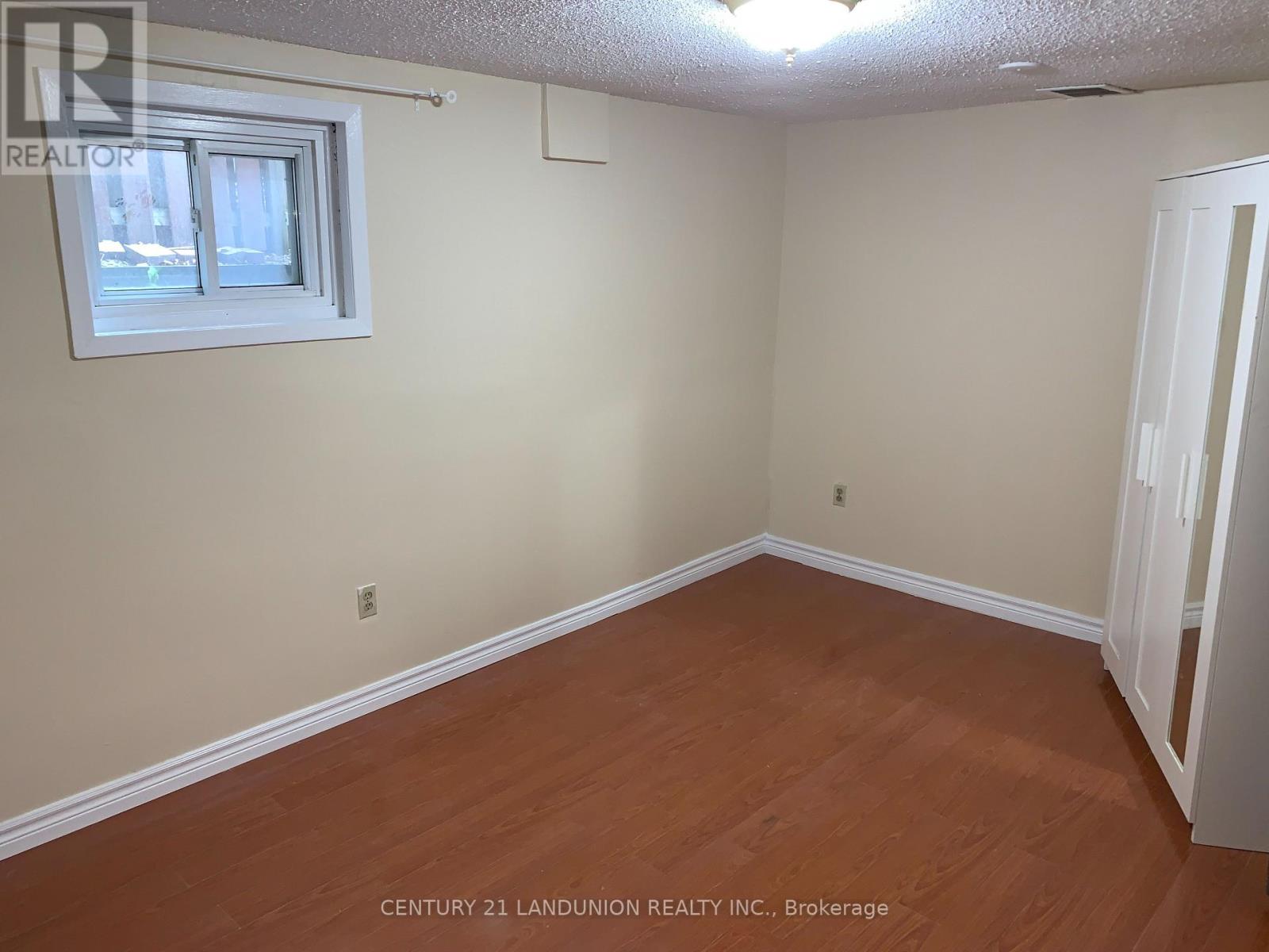 (Bsmt) - 92 Mentor Boulevard, Toronto, Ontario  M2H 2N1 - Photo 7 - C12187162