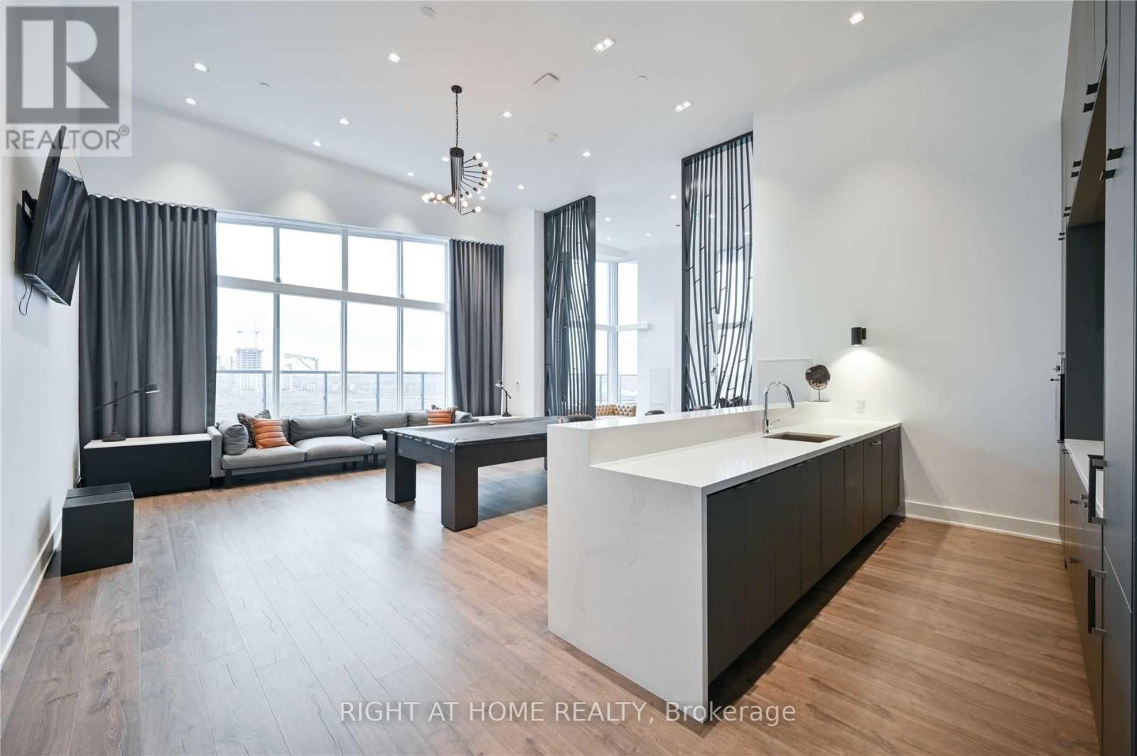 307 - 297 Oak Walk Drive, Oakville, Ontario  L6H 3R6 - Photo 28 - W12149271