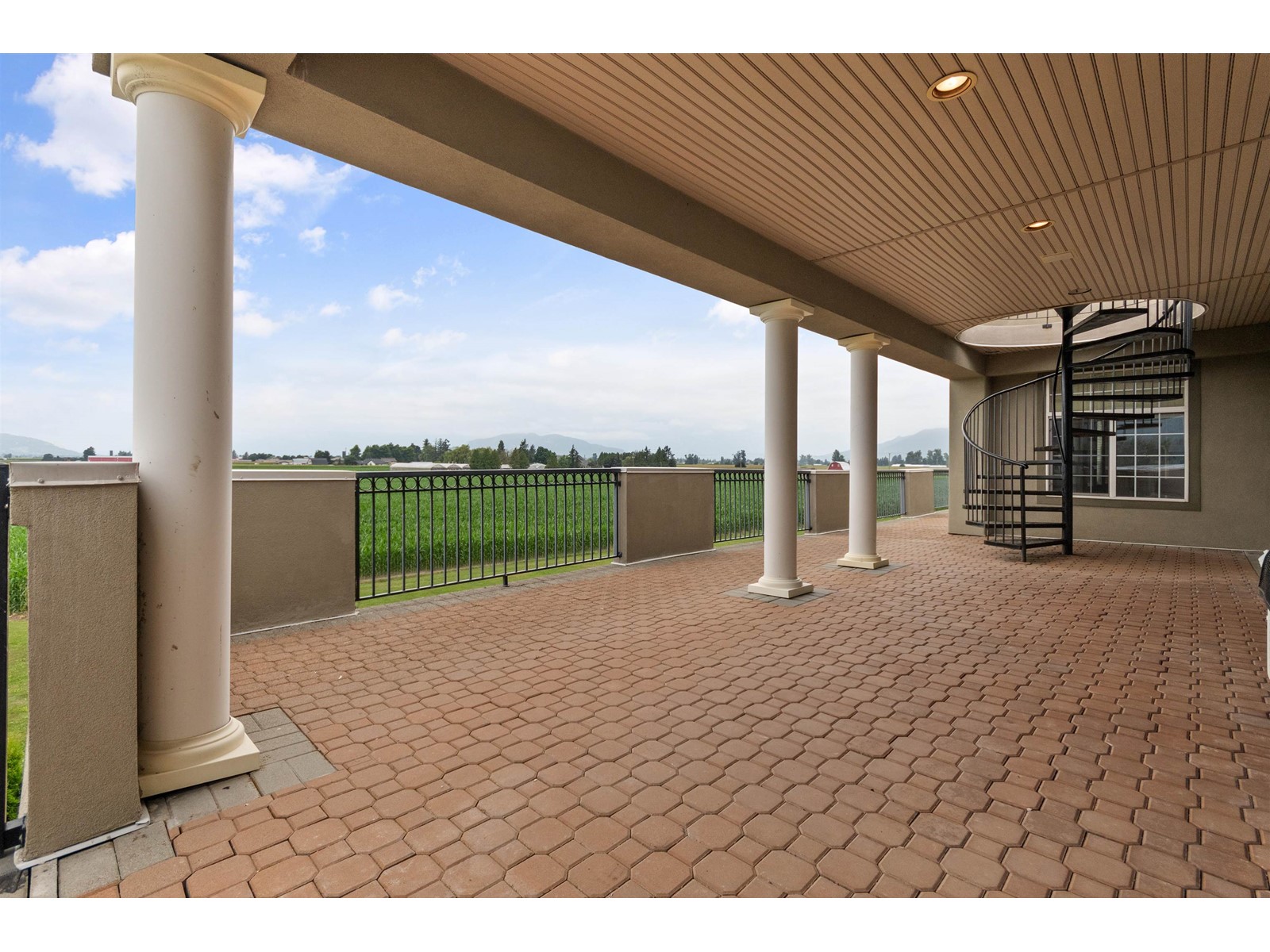 8703 Upper Prairie Road, East Chilliwack, Chilliwack, British Columbia  V2P 6H3 - Photo 32 - R2978063