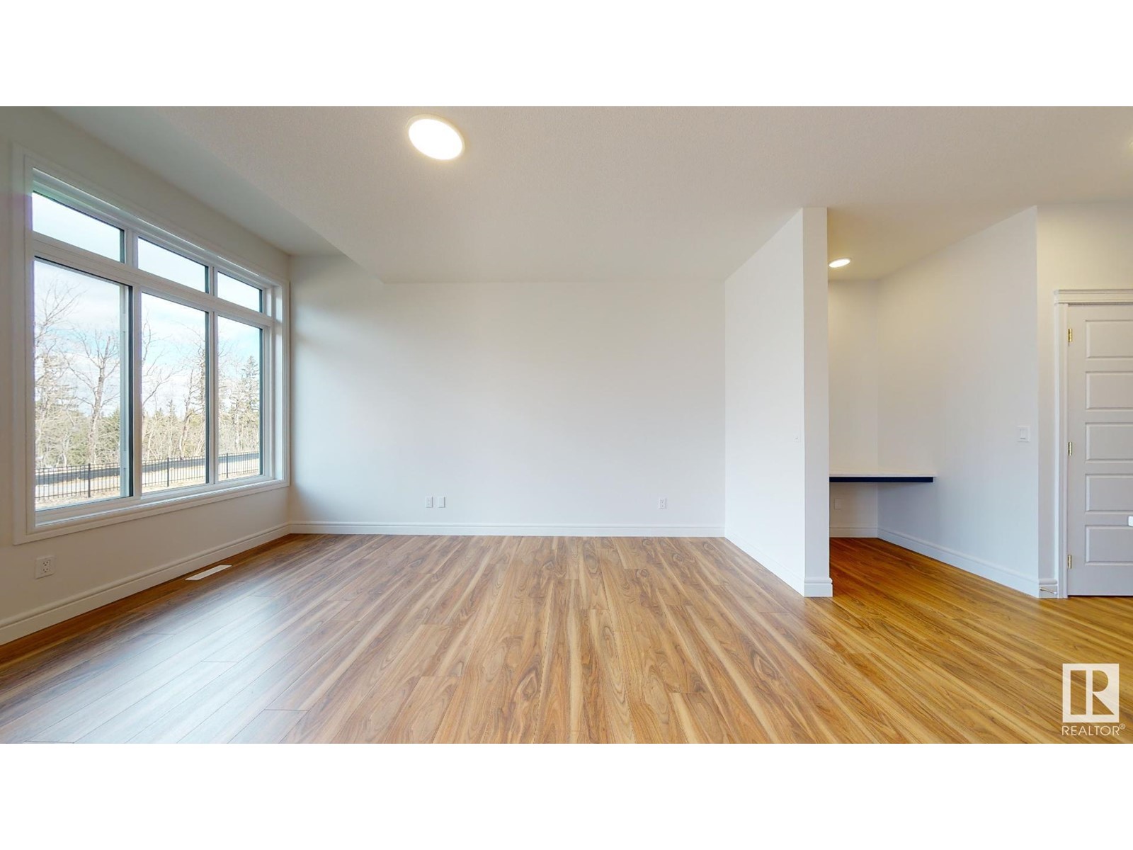 1096 Christie Vista Vs Sw, Edmonton, Alberta  T6W 4W9 - Photo 3 - E4439763