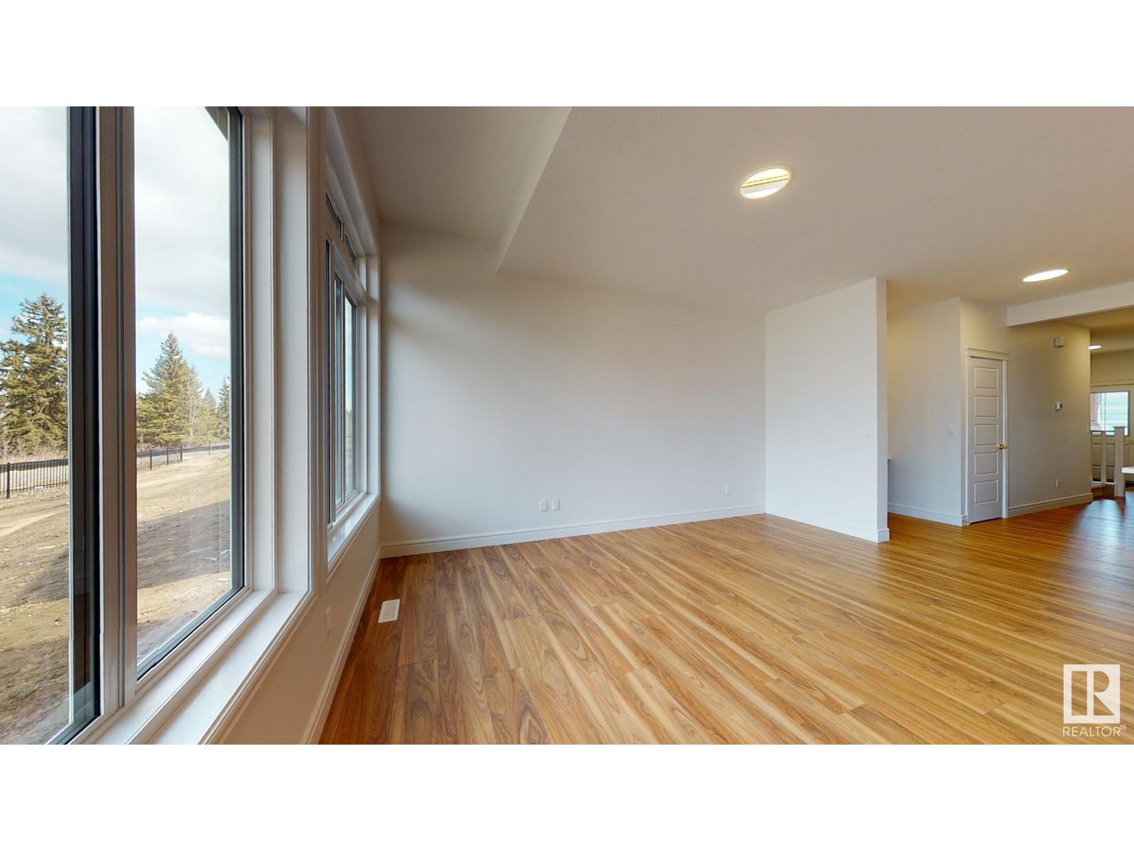 1096 Christie Vista Vs Sw, Edmonton, Alberta  T6W 4W9 - Photo 4 - E4439763