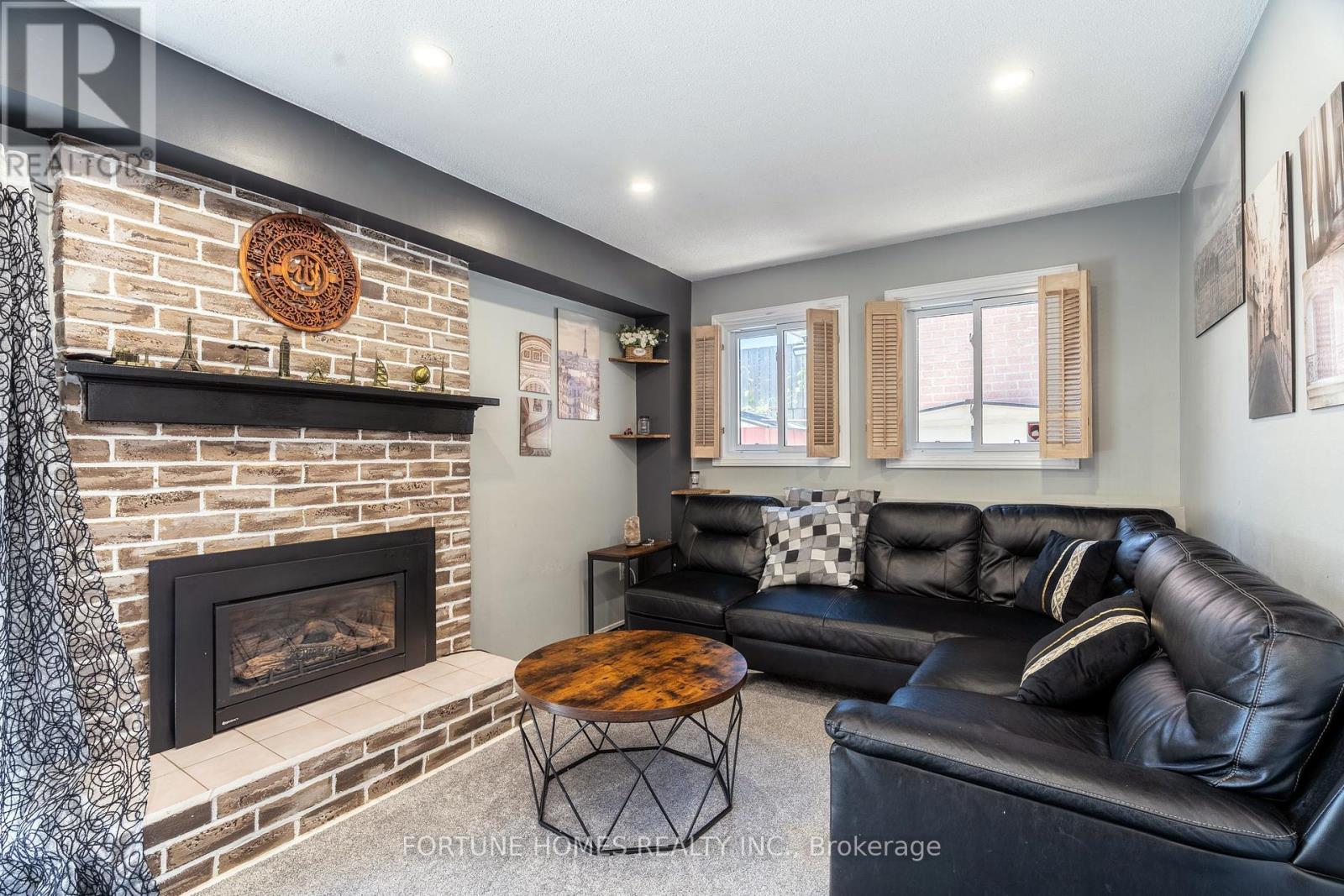 21 Garden Avenue, Brampton (Bram West), Ontario  L6X 1M4 - Photo 12 - W12187173