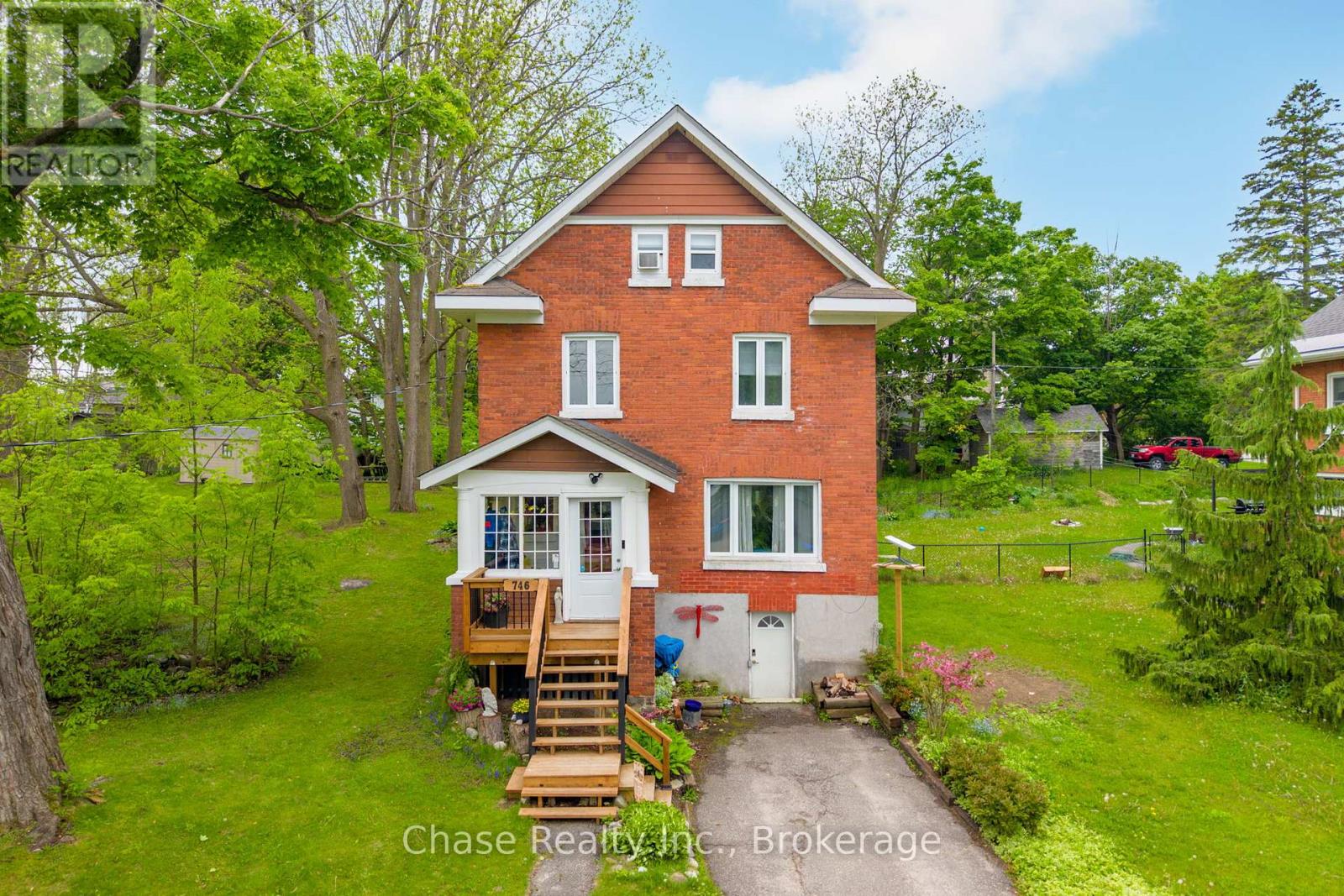 746 SIXTH AVENUE, Tay, Ontario