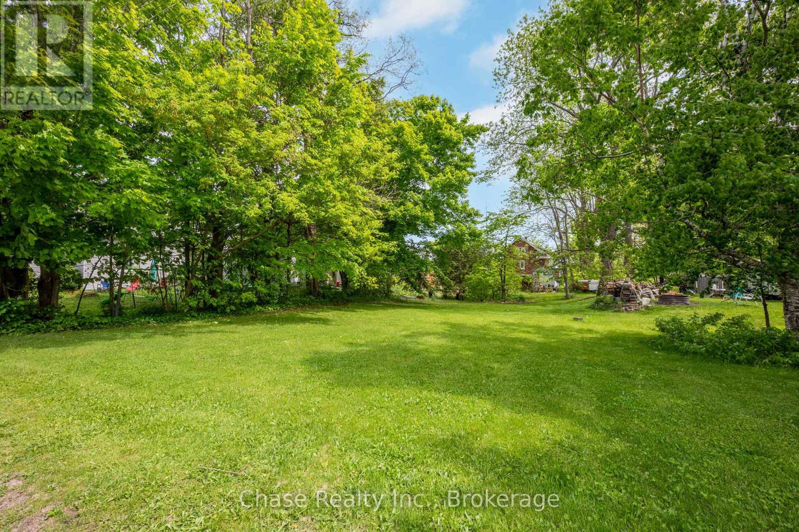746 Sixth Avenue, Tay, Ontario  L0K 1R0 - Photo 45 - S12187183