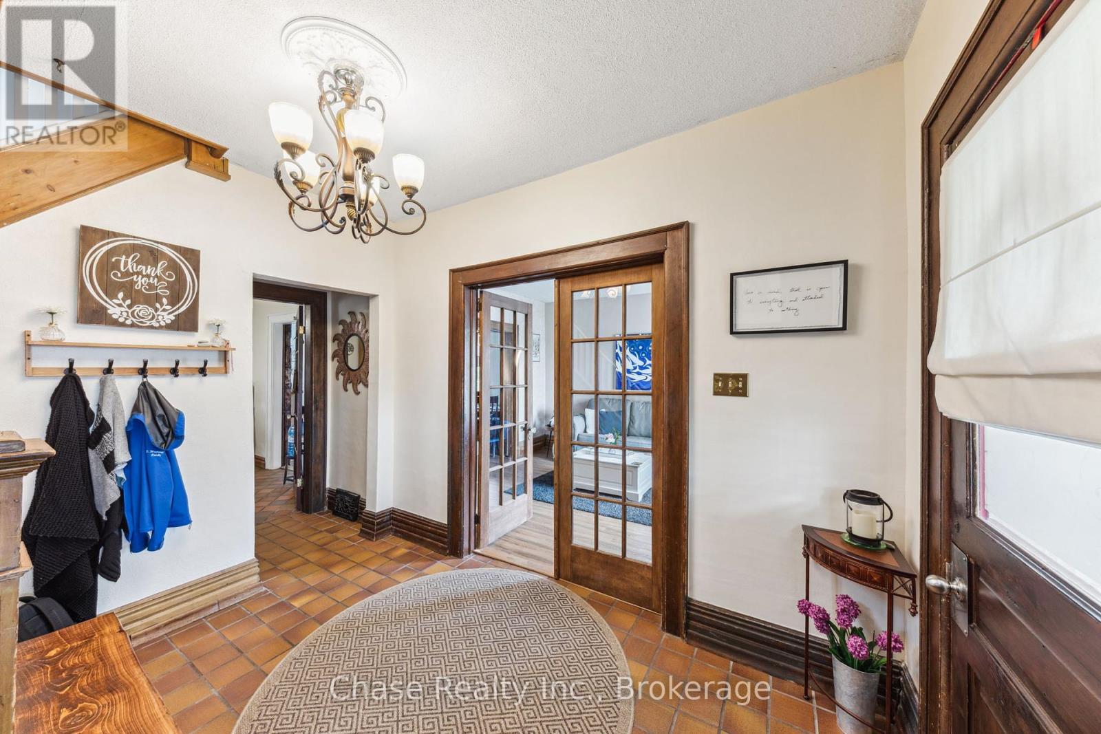 746 Sixth Avenue, Tay, Ontario  L0K 1R0 - Photo 7 - S12187183