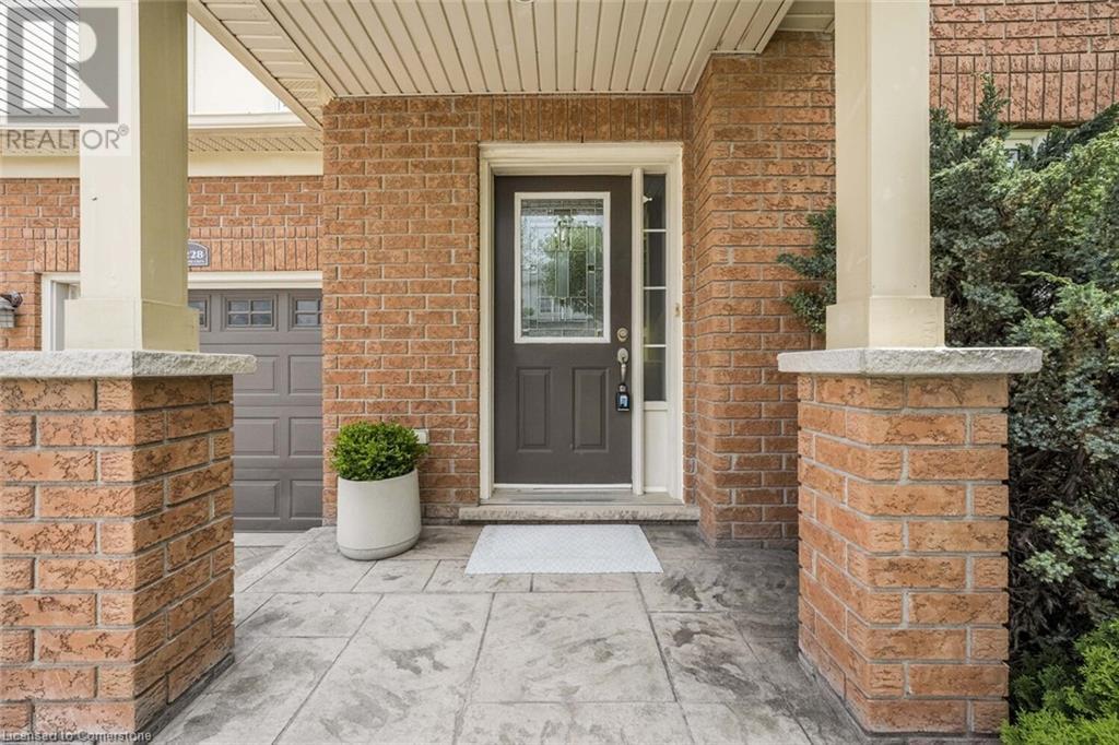 Property at 5228 GARLAND Crescent image 3
