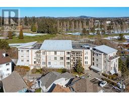203 1156 Colville Rd Greenside at Gorge Vale
