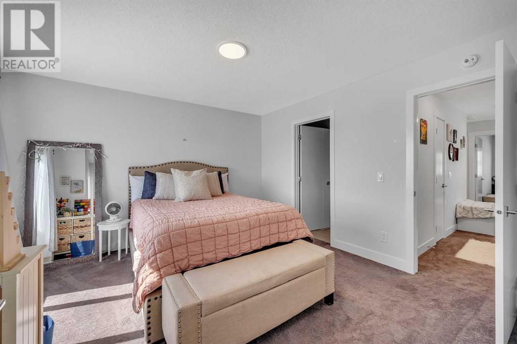 125 Heartland Street, Cochrane, Alberta  T4C 2P8 - Photo 18 - A2226117