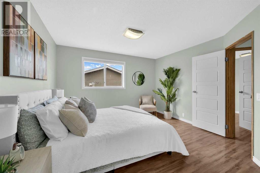 262 Martinwood Place Ne, Calgary, Alberta  T3J 3H6 - Photo 14 - A2210114