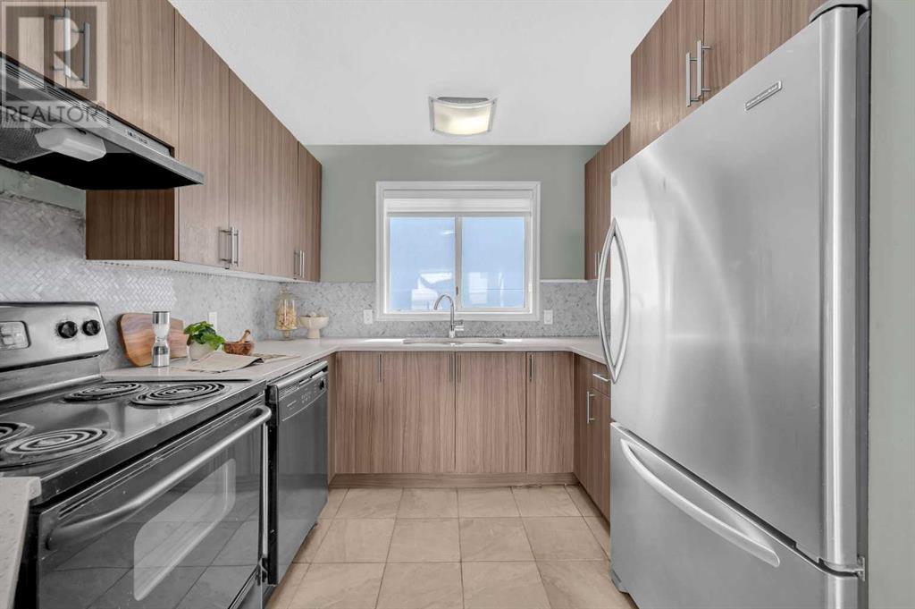 262 Martinwood Place Ne, Calgary, Alberta  T3J 3H6 - Photo 9 - A2210114