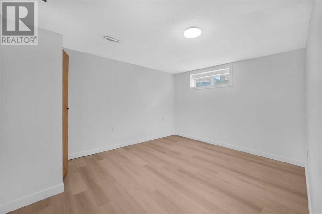 262 Martinwood Place Ne, Calgary, Alberta  T3J 3H6 - Photo 26 - A2210114