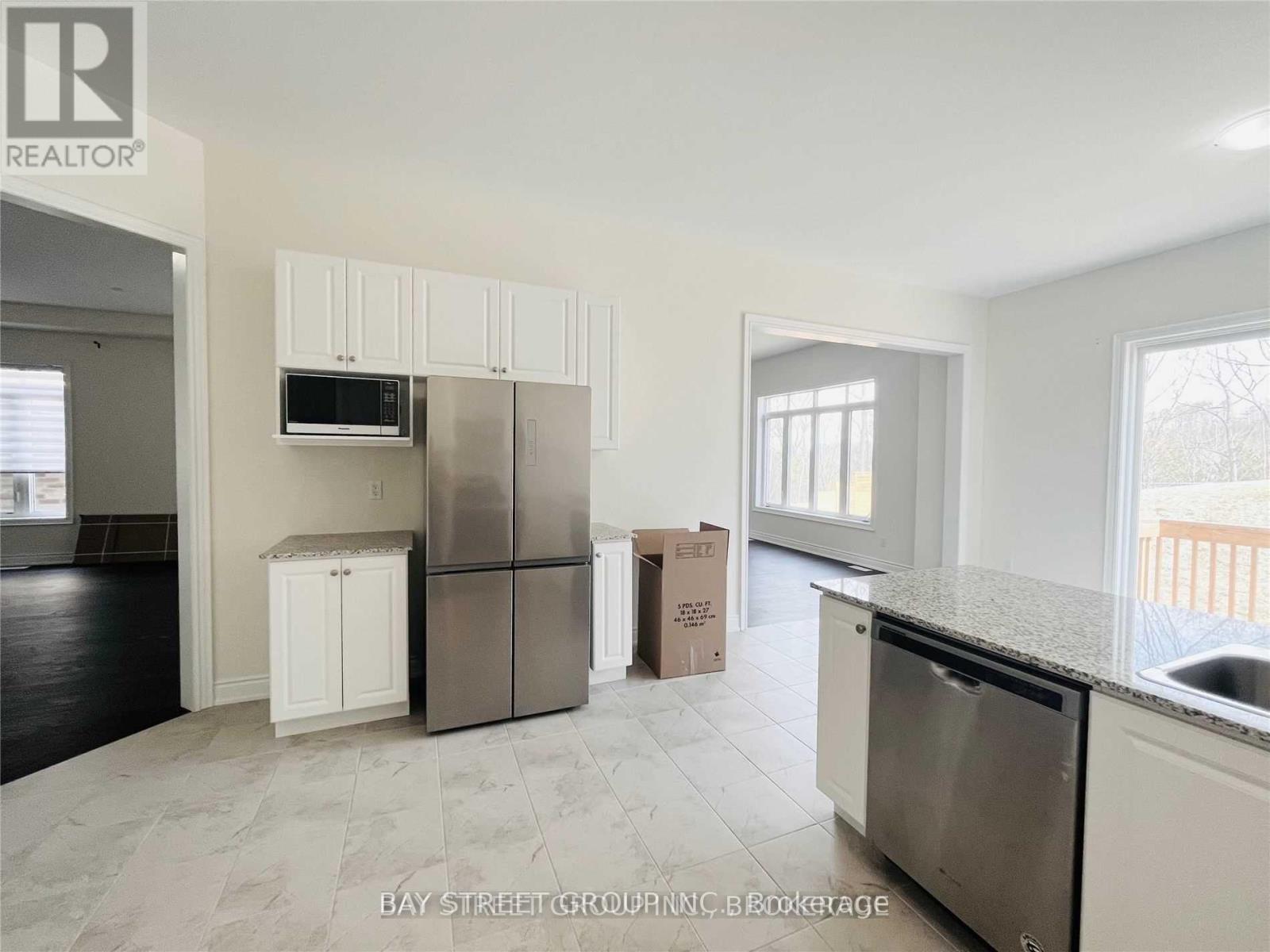 83 Muirfield Drive, Barrie, Ontario  L4N 5S4 - Photo 14 - S12187189