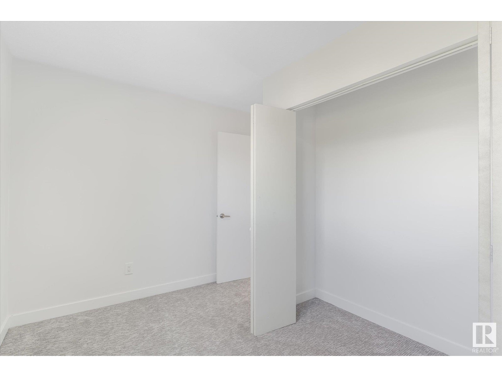 199 Centennial Co Nw, Edmonton, Alberta  T5P 0V4 - Photo 19 - E4439769