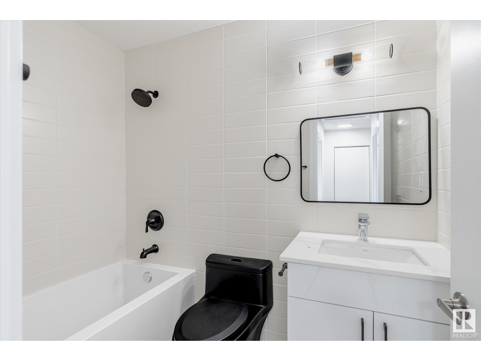 199 Centennial Co Nw, Edmonton, Alberta  T5P 0V4 - Photo 24 - E4439769