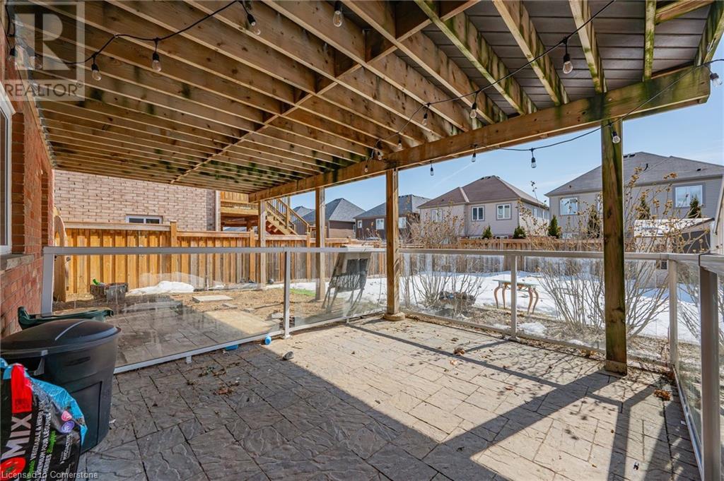 561 Thomas Slee Drive, Kitchener, Ontario  N2P 2Y7 - Photo 30 - 40706310