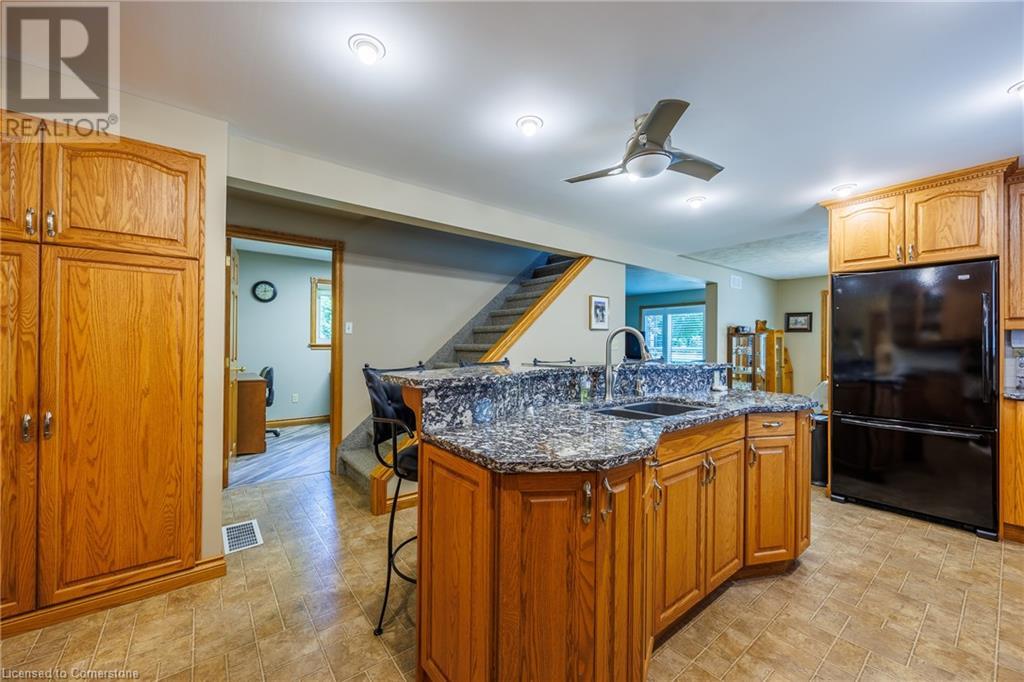 Property at 362 WILLIAM Street image 4