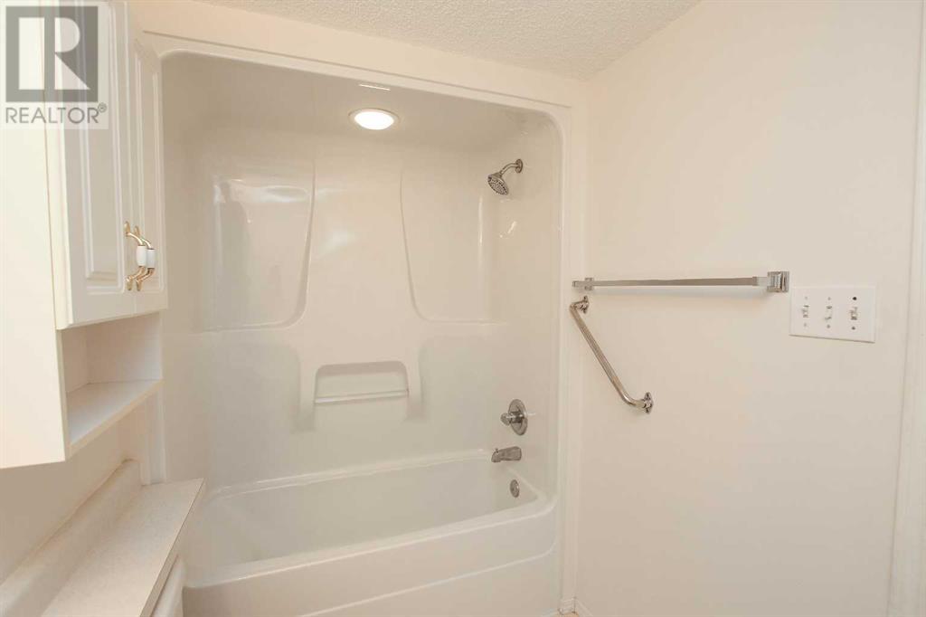 304, 4614 47a Avenue, Red Deer, Alberta  T4R 3N2 - Photo 30 - A2225880
