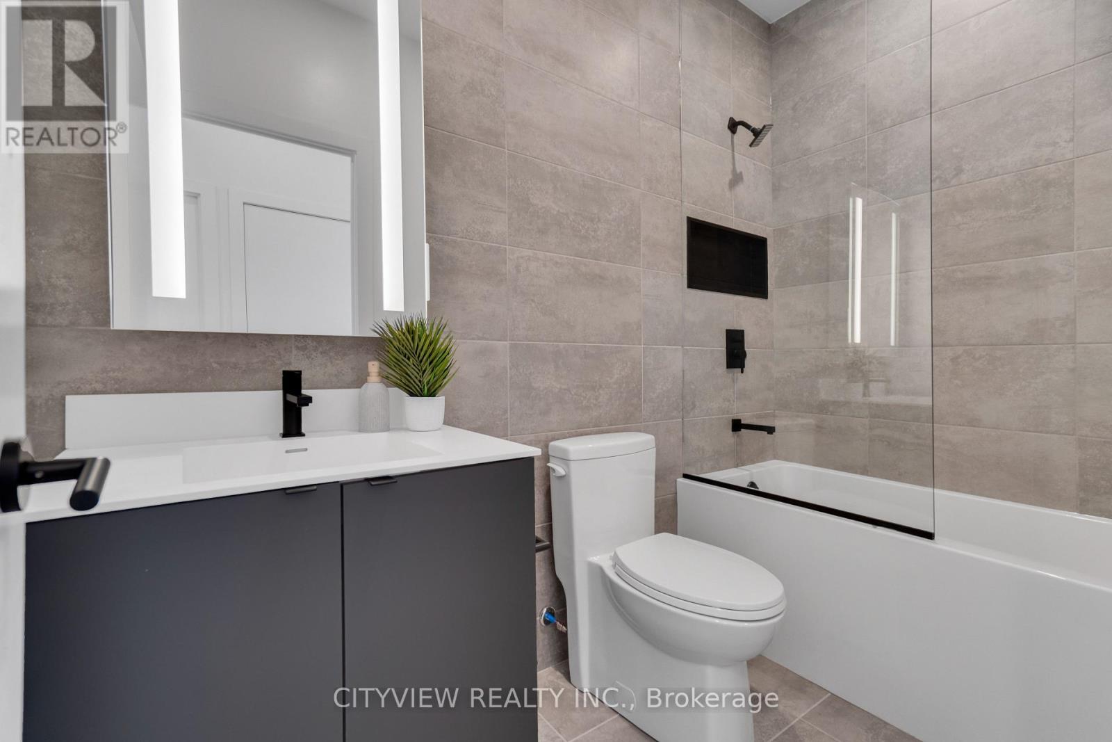 Ph5 - 500 Dupont Street, Toronto, Ontario  M6G 1Y7 - Photo 22 - C12187215