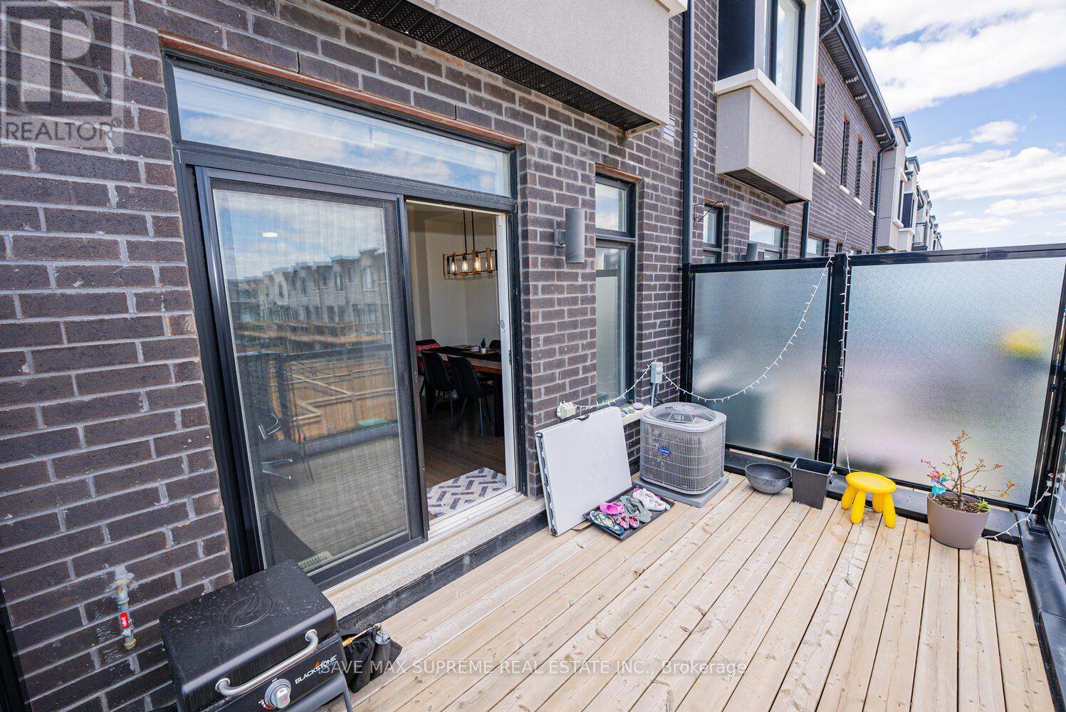 2638 Castlegate Crossing Crossing, Pickering (Duffin Heights), Ontario  L1X 0H8 - Photo 28 - E12187209