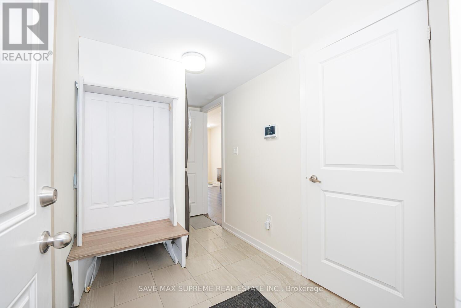 2638 Castlegate Crossing Crossing, Pickering (Duffin Heights), Ontario  L1X 0H8 - Photo 5 - E12187209