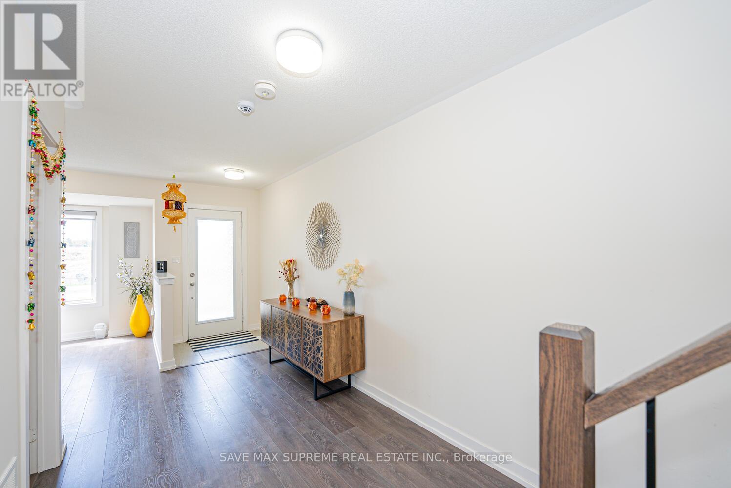 2638 Castlegate Crossing Crossing, Pickering (Duffin Heights), Ontario  L1X 0H8 - Photo 8 - E12187209