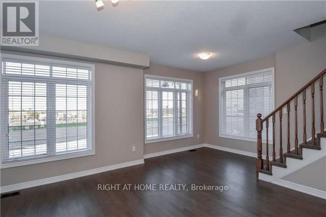 6 - 3026 Postridge Drive, Oakville, Ontario  L6H 7E3 - Photo 10 - W12167262
