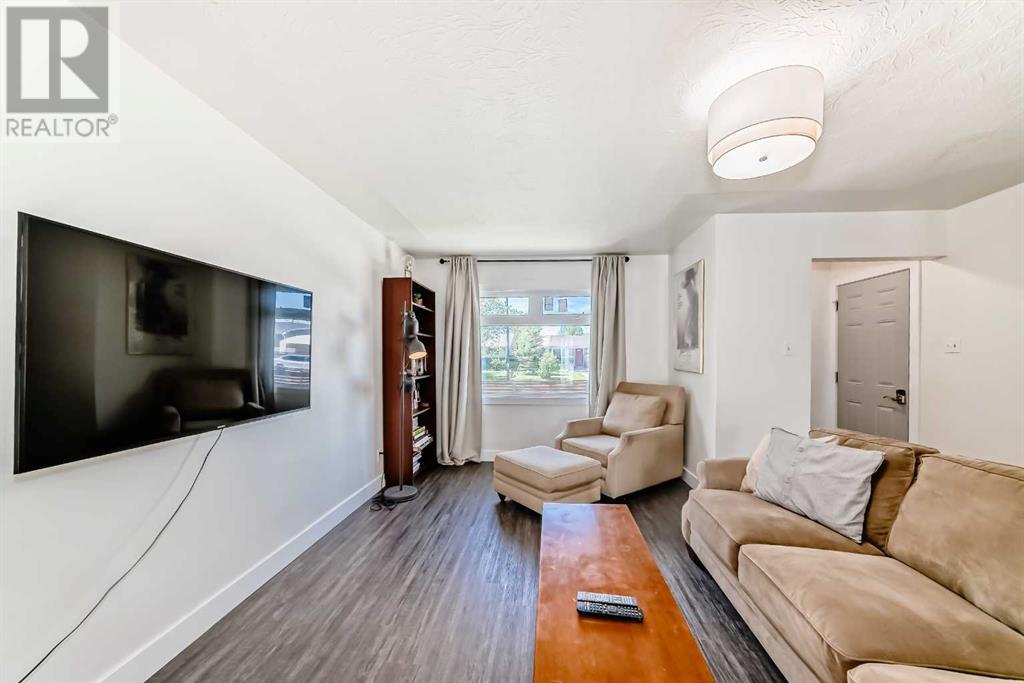 Property at 2024 45 Street SE image 4