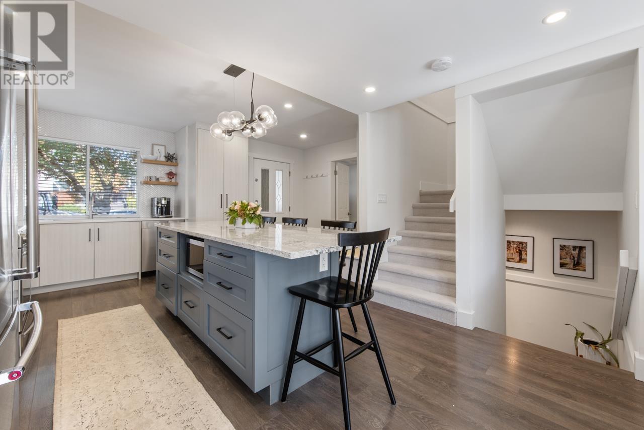 5 249 E 4th Street, North Vancouver, British Columbia  V7L 1J1 - Photo 6 - R3008425