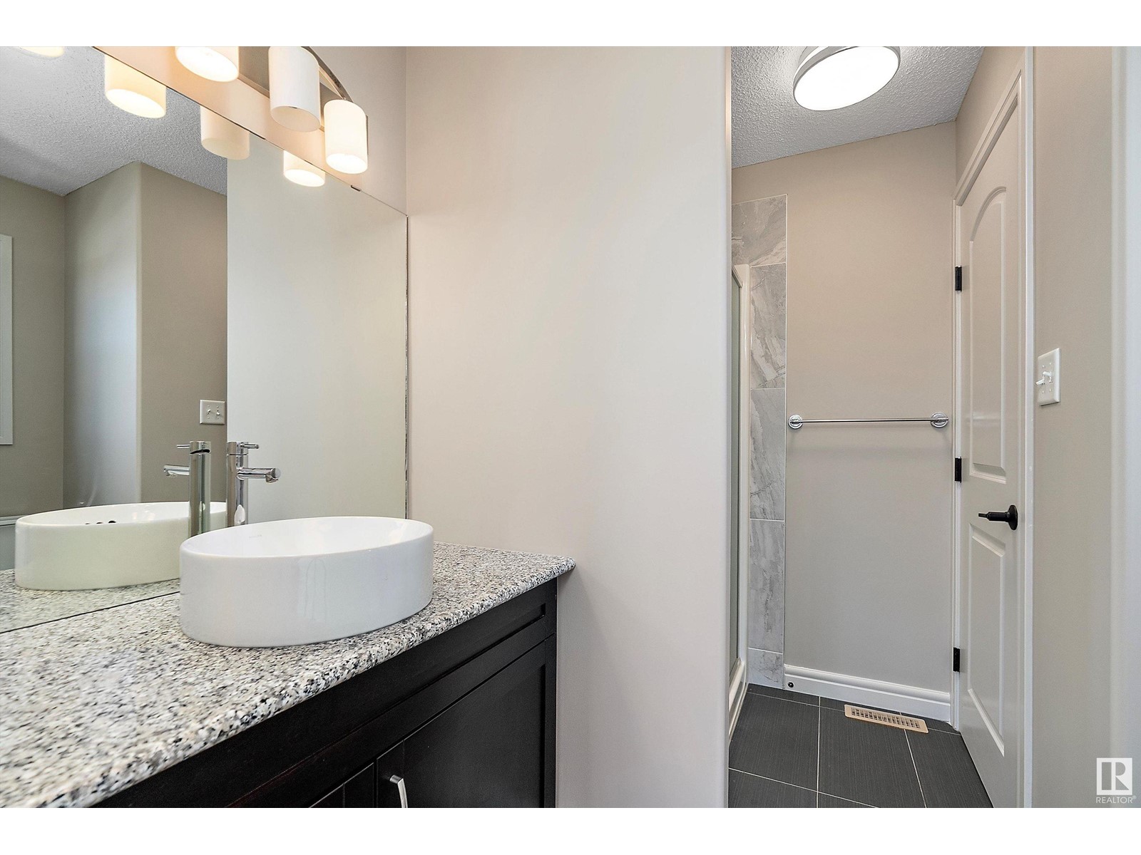 671 180 St Sw, Edmonton, Alberta  T6W 2S8 - Photo 42 - E4439776