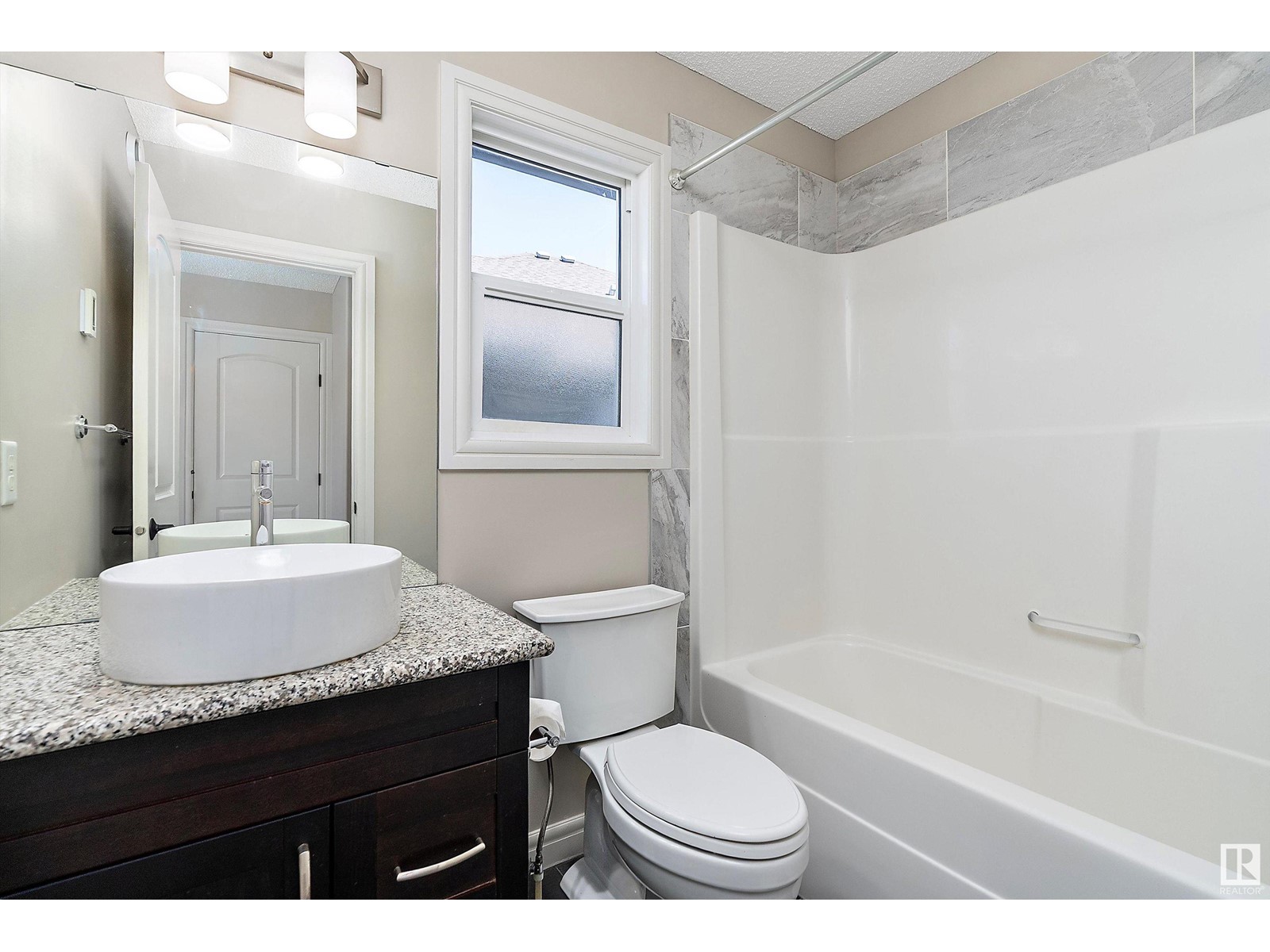 671 180 St Sw, Edmonton, Alberta  T6W 2S8 - Photo 49 - E4439776