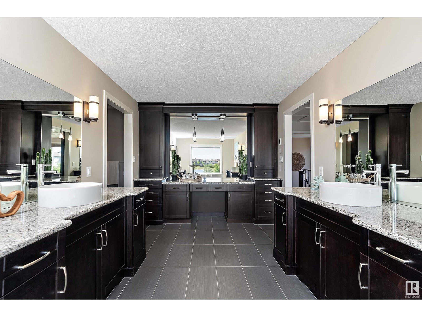 671 180 St Sw, Edmonton, Alberta  T6W 2S8 - Photo 37 - E4439776