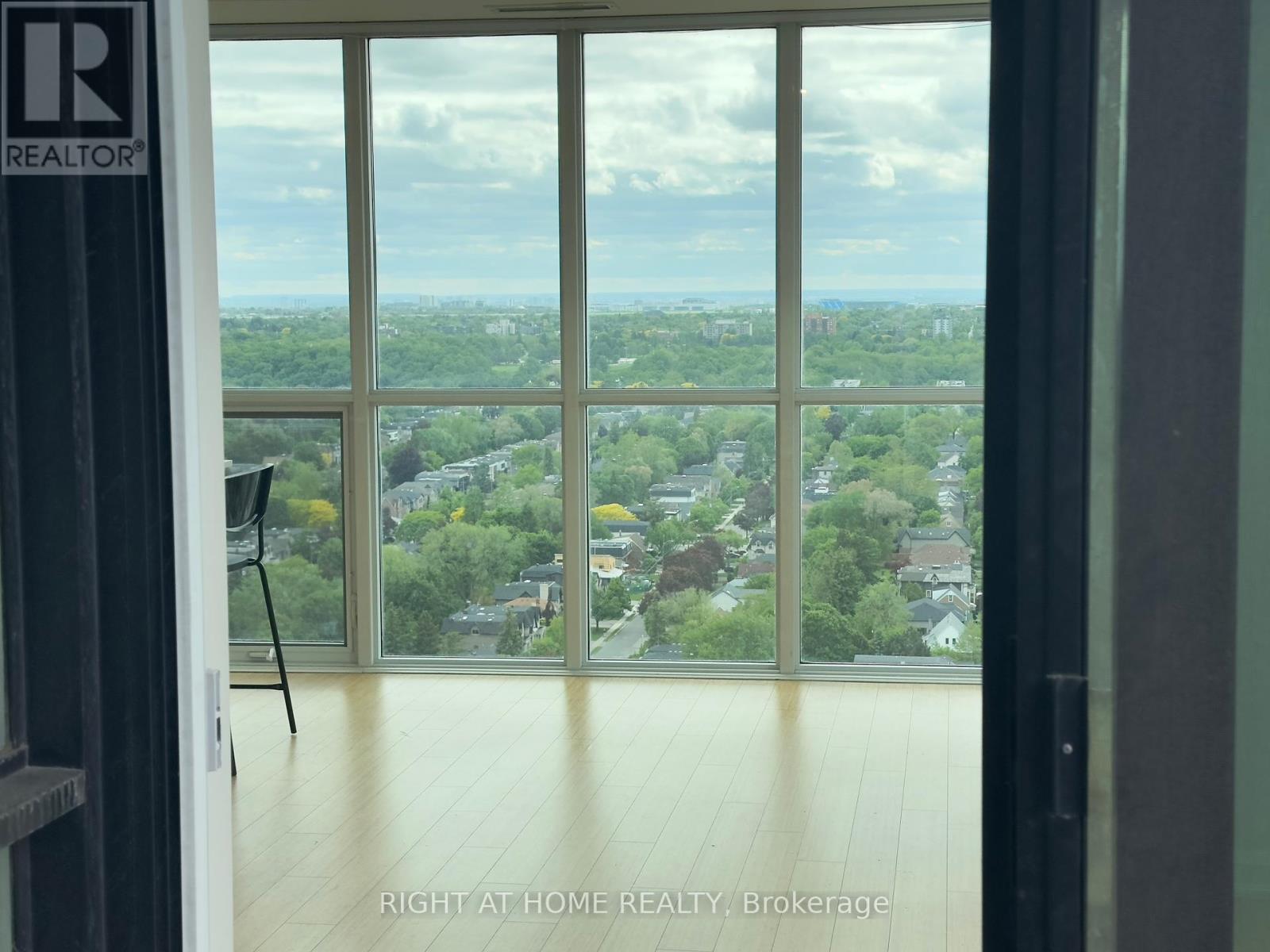 2407 - 11 Bogert Avenue, Toronto (Lansing-Westgate), Ontario  M2N 0H4 - Photo 10 - C12187228
