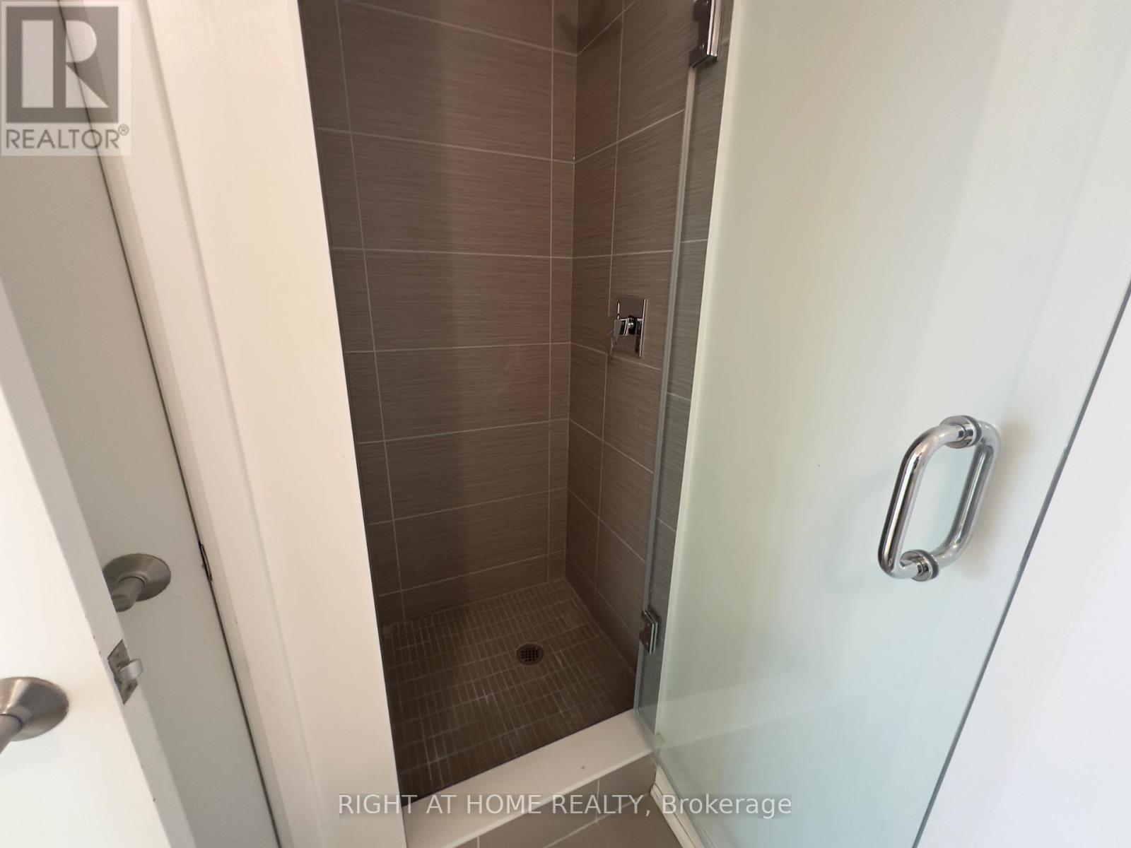 2407 - 11 Bogert Avenue, Toronto (Lansing-Westgate), Ontario  M2N 0H4 - Photo 21 - C12187228