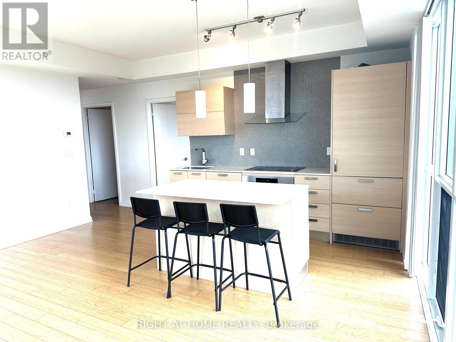 2407 - 11 Bogert Avenue, Toronto (Lansing-Westgate), Ontario  M2N 0H4 - Photo 3 - C12187228