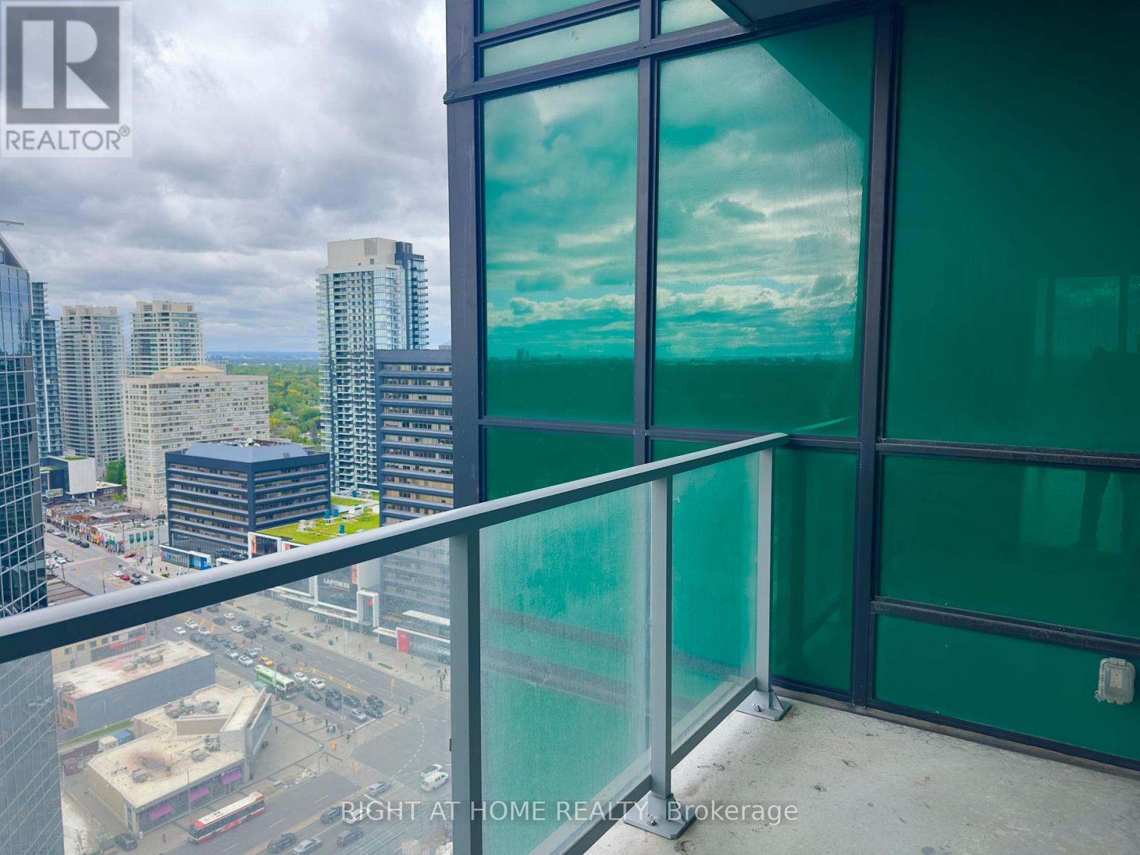 2407 - 11 Bogert Avenue, Toronto, Ontario  M2N 0H4 - Photo 7 - C12187228