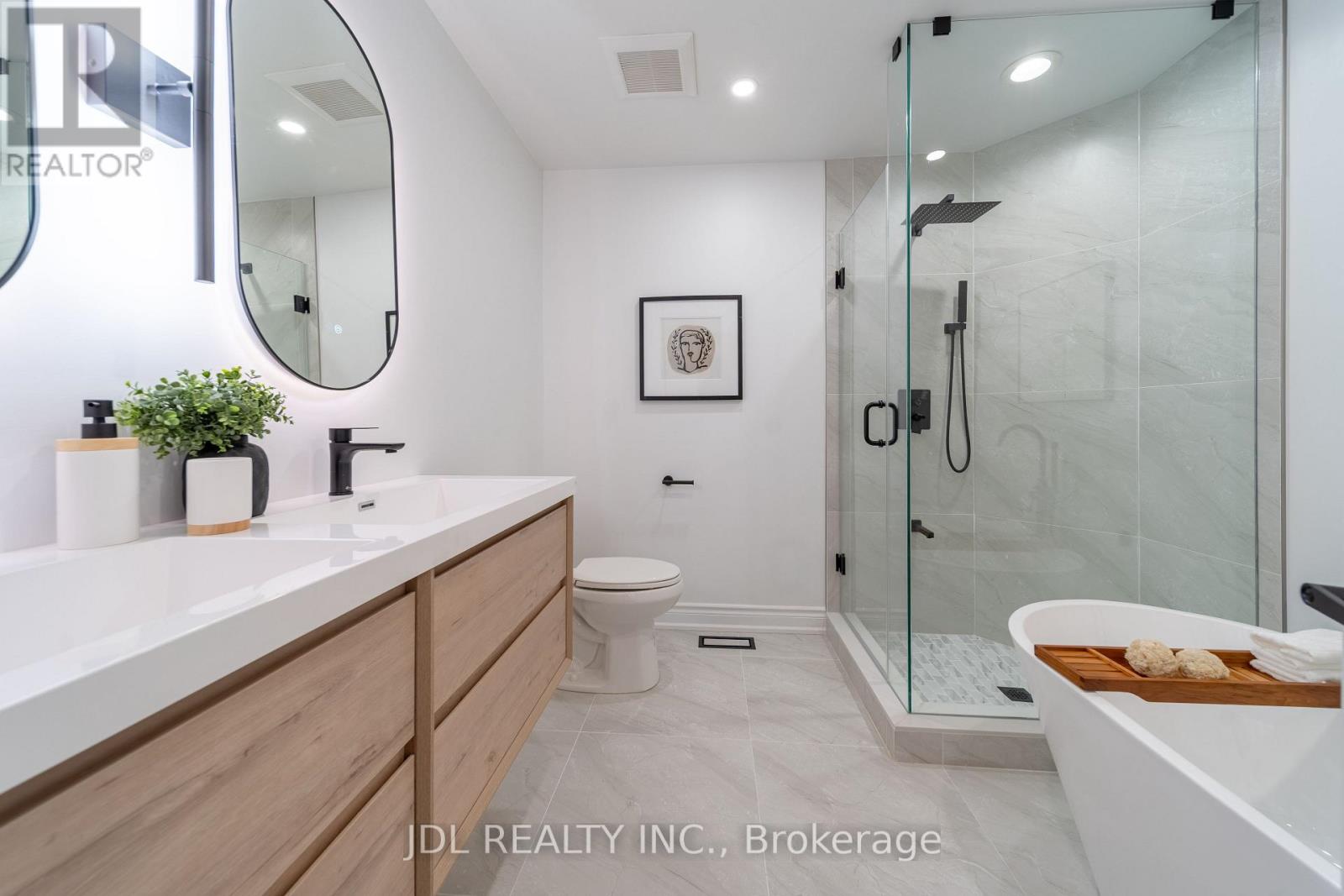 51 Routliffe Lane, Toronto (Newtonbrook West), Ontario  M2N 0A5 - Photo 22 - C12187231