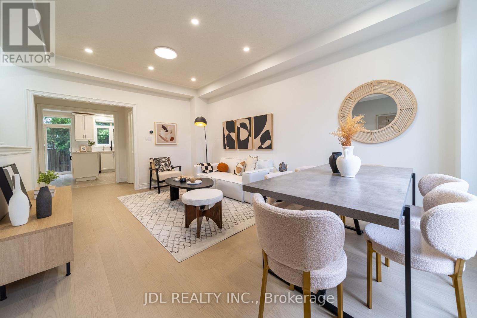 Property at 51 ROUTLIFFE LANE image 3
