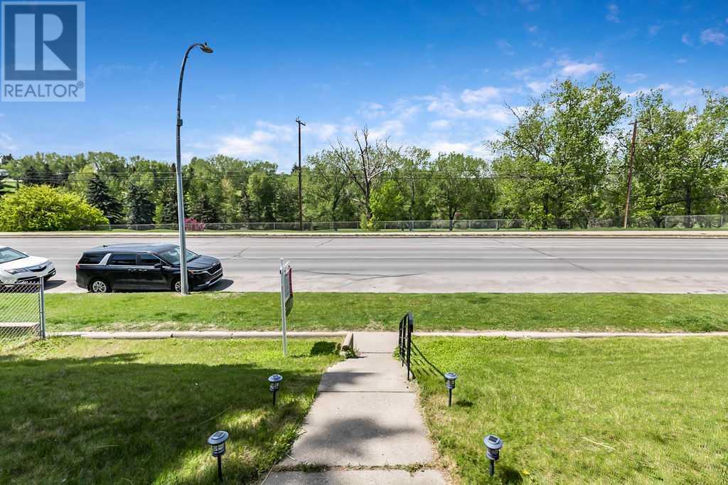 2808 14 Street Nw, Calgary, Alberta  T2K 1H7 - Photo 3 - A2218335