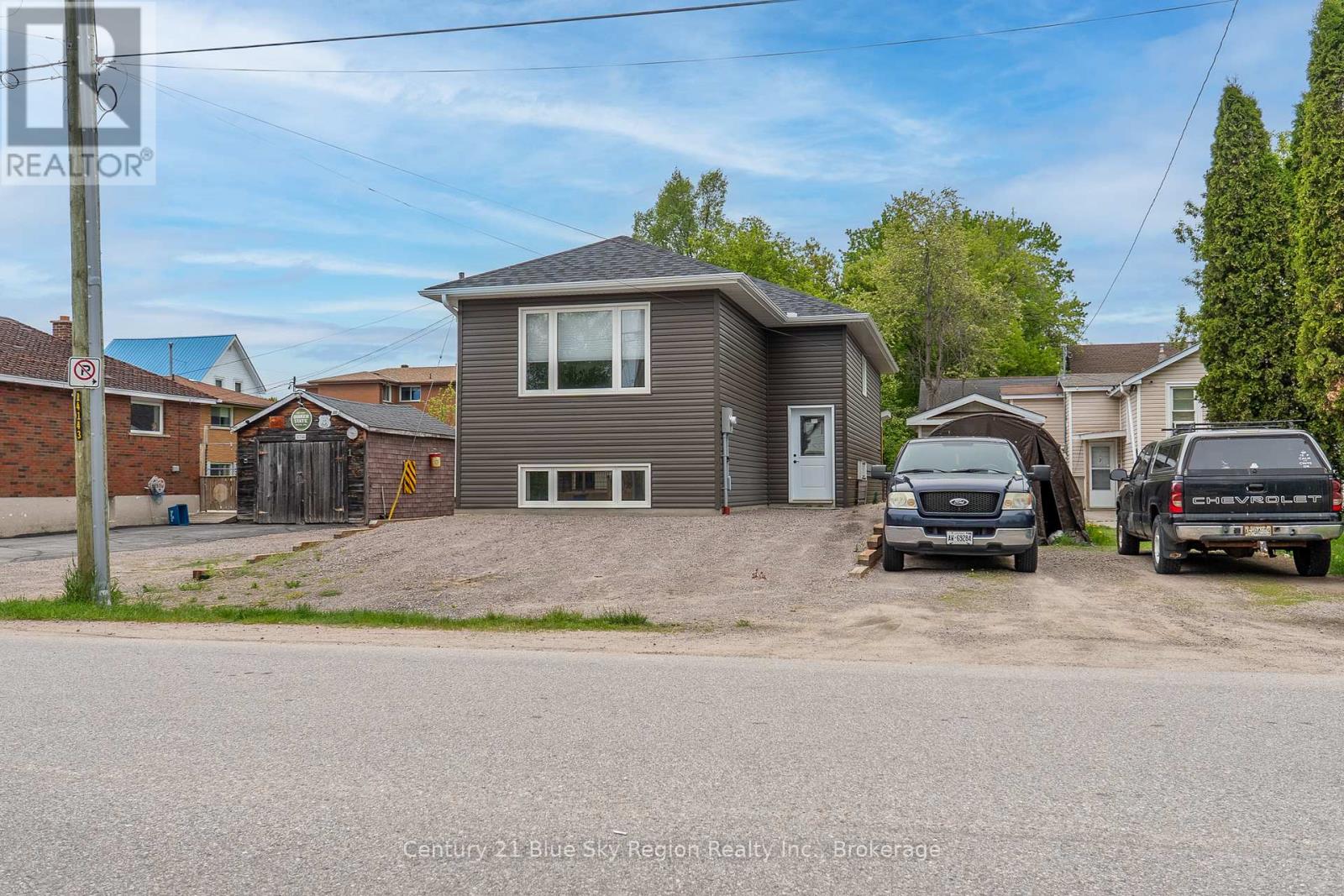 1556 Fraser Street, North Bay, Ontario  P1B 3Z2 - Photo 2 - X10708396