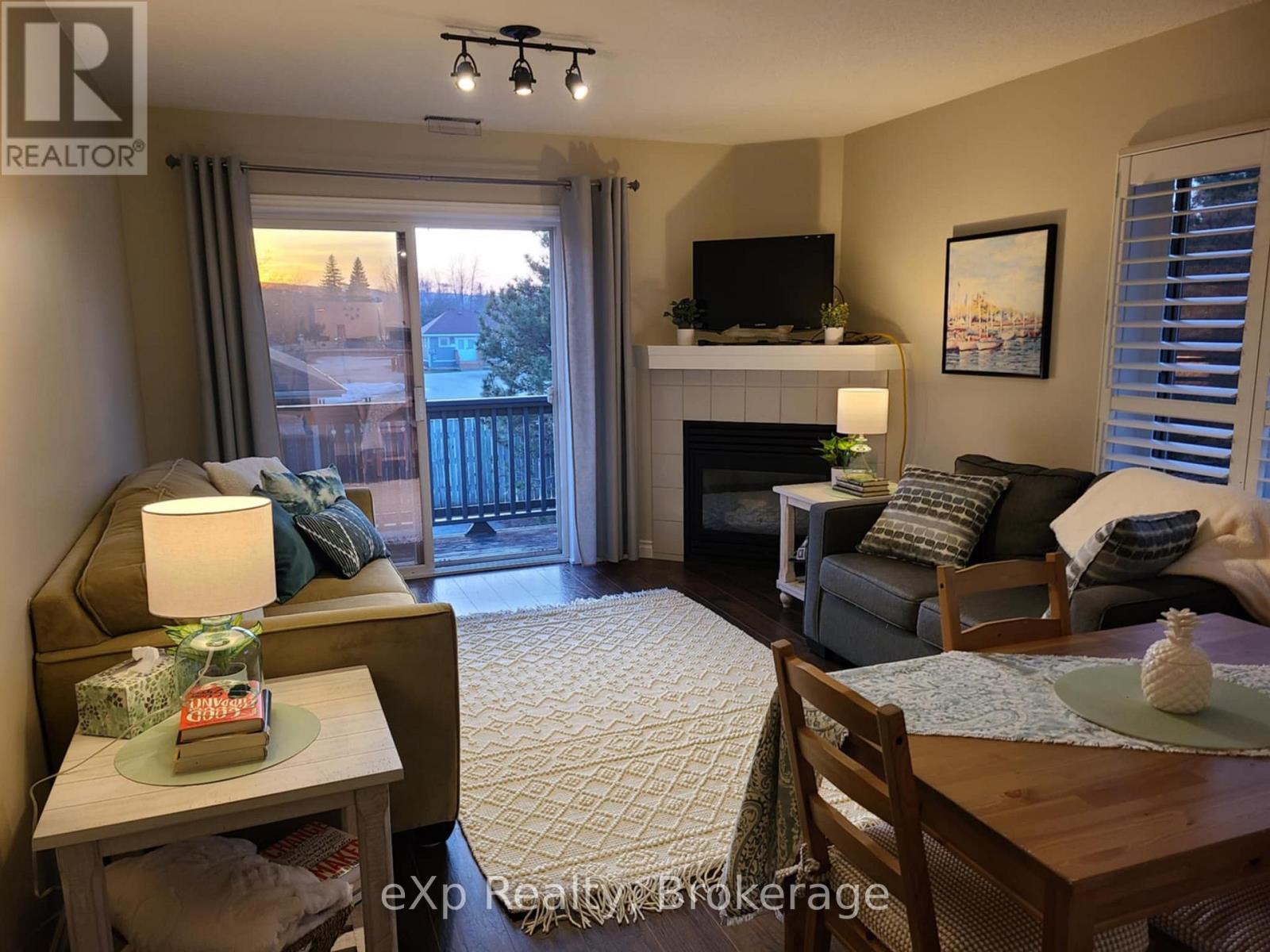 337 Mariners Way, Collingwood, Ontario  L9Y 5C7 - Photo 3 - S12187123
