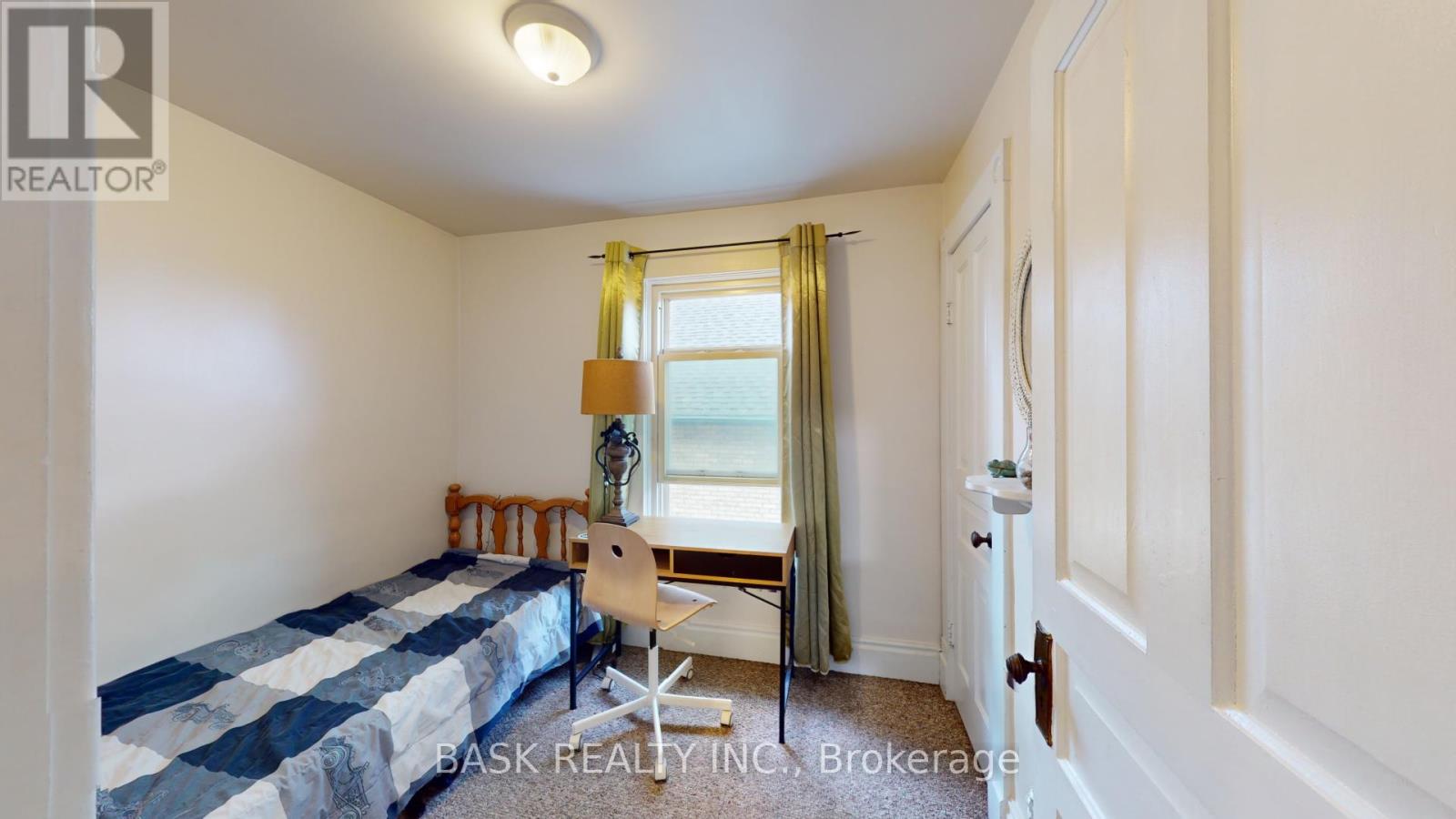 42 Shanley Street, Kitchener, Ontario  N2H 5N9 - Photo 24 - X12187237