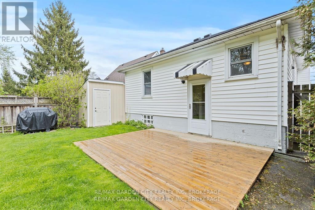 5209 Ontario Avenue, Niagara Falls, Ontario  L2E 3R7 - Photo 19 - X12184268