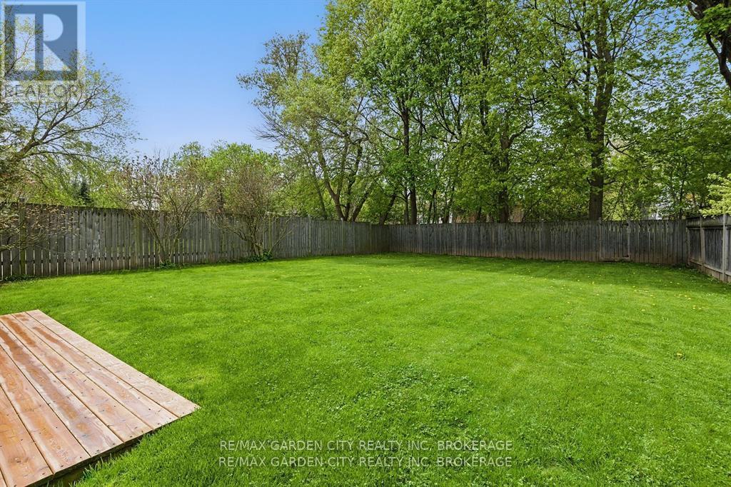 5209 Ontario Avenue, Niagara Falls (Downtown), Ontario  L2E 3R7 - Photo 28 - X12184268