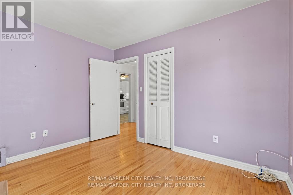 5209 Ontario Avenue, Niagara Falls (Downtown), Ontario  L2E 3R7 - Photo 7 - X12184268