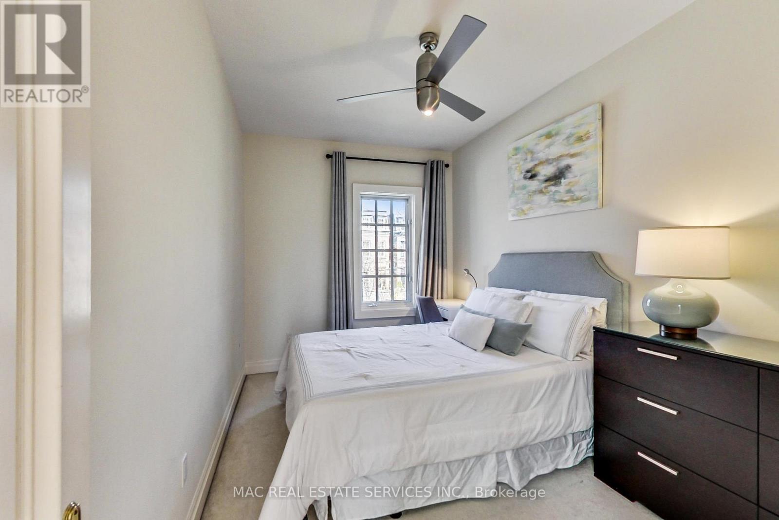 21 Farnham Avenue, Toronto (Yonge-St. Clair), Ontario  M4V 1H6 - Photo 14 - C12187245